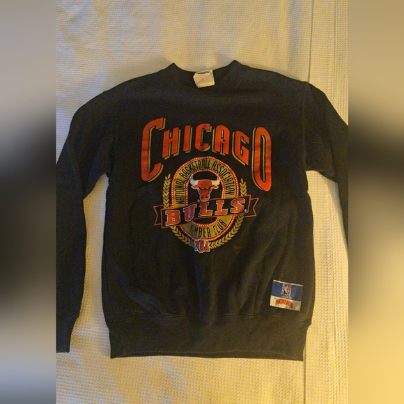 Vintage Nutmeg Mills Chicago Bulls NBA Crewneck Sweatshirt 90s Made in USA-LY - Picture 1 of 7